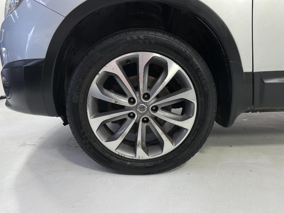 Photo '8' of Nissan Qashqai TI