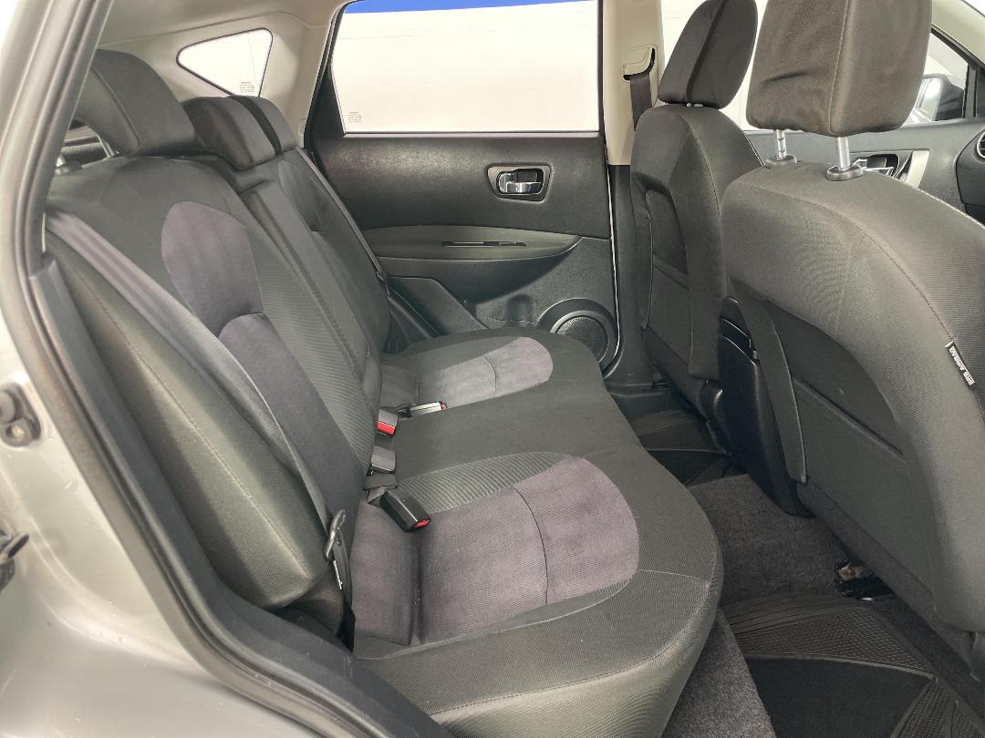 Photo '18' of Nissan Qashqai TI