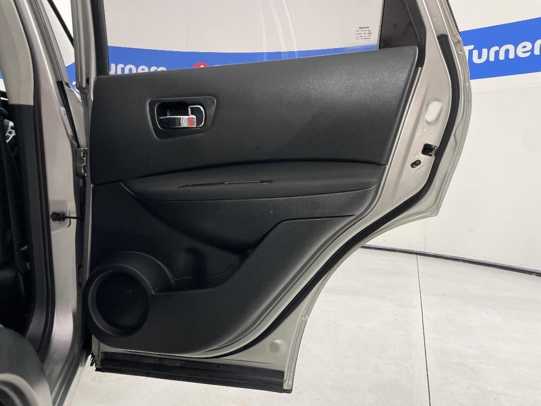 Photo '17' of Nissan Qashqai TI