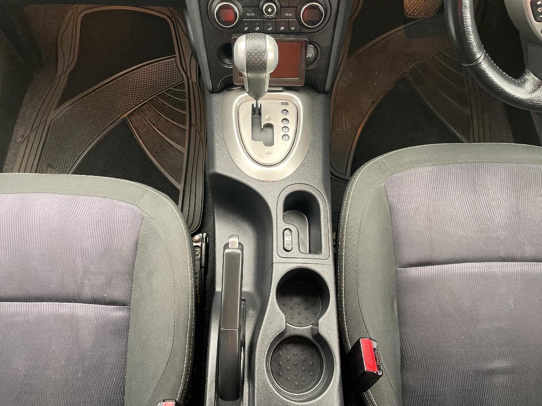 Photo '16' of Nissan Qashqai TI