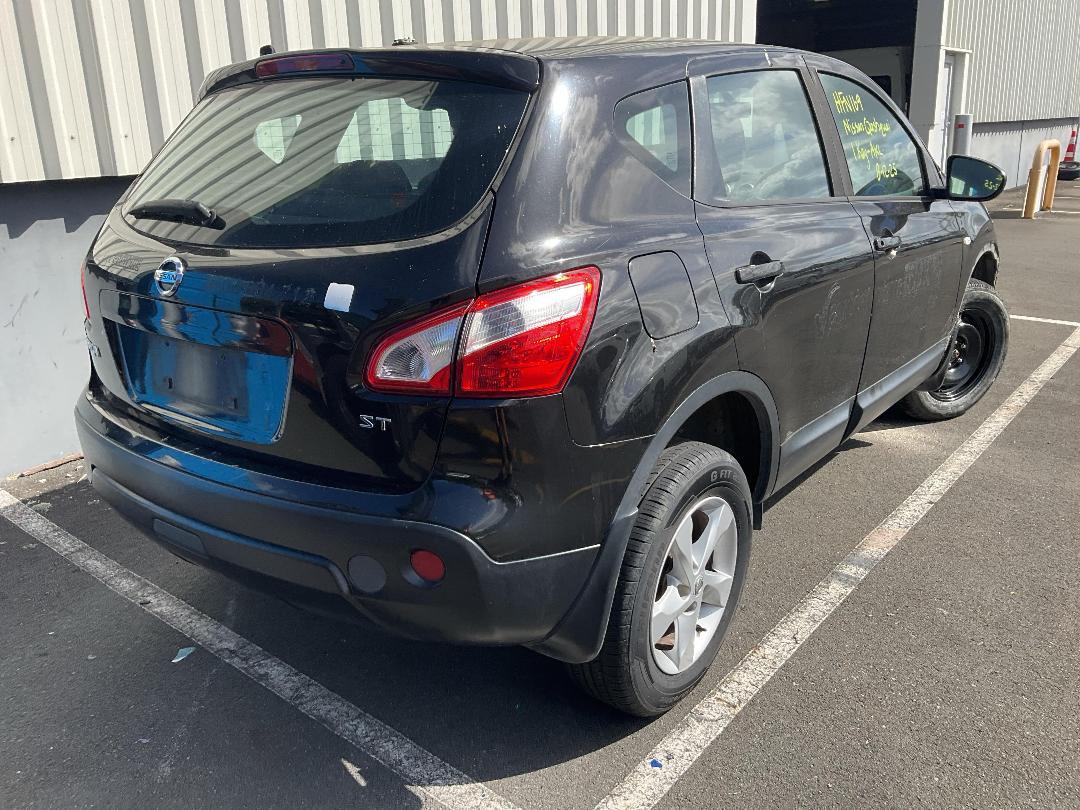 Photo '8' of Nissan Qashqai ST Photo '8' of Nissan Qashqai ST