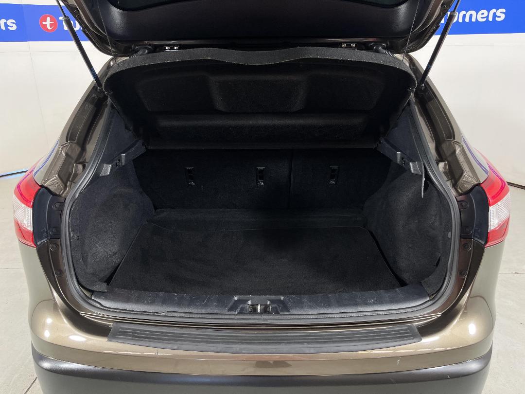 Photo '14' of Nissan Qashqai