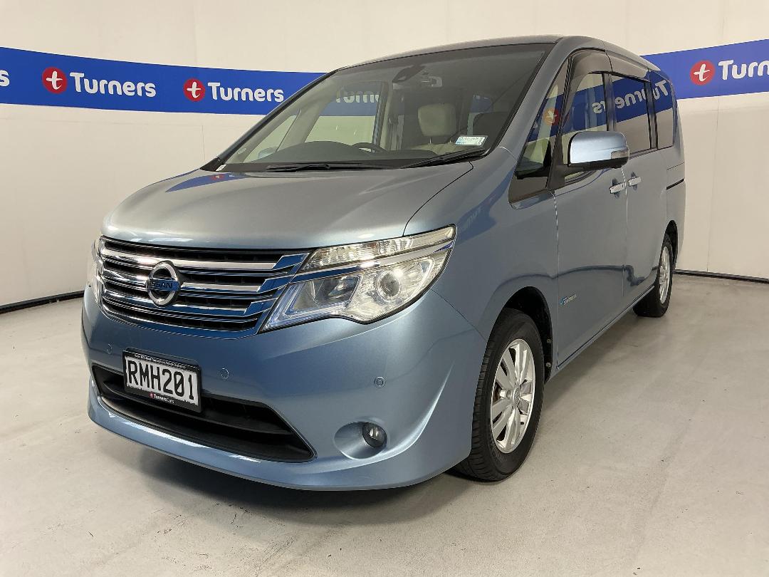 Photo '4' of Nissan Serena