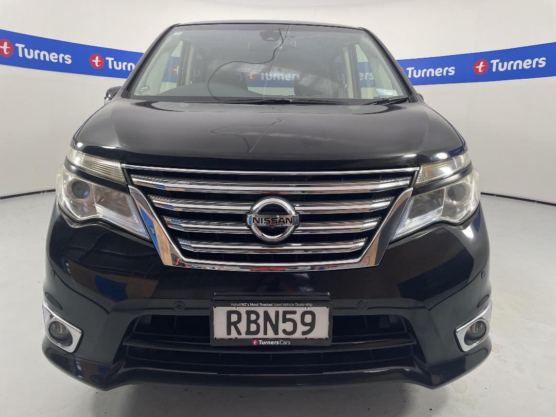 Photo '2' of Nissan Serena