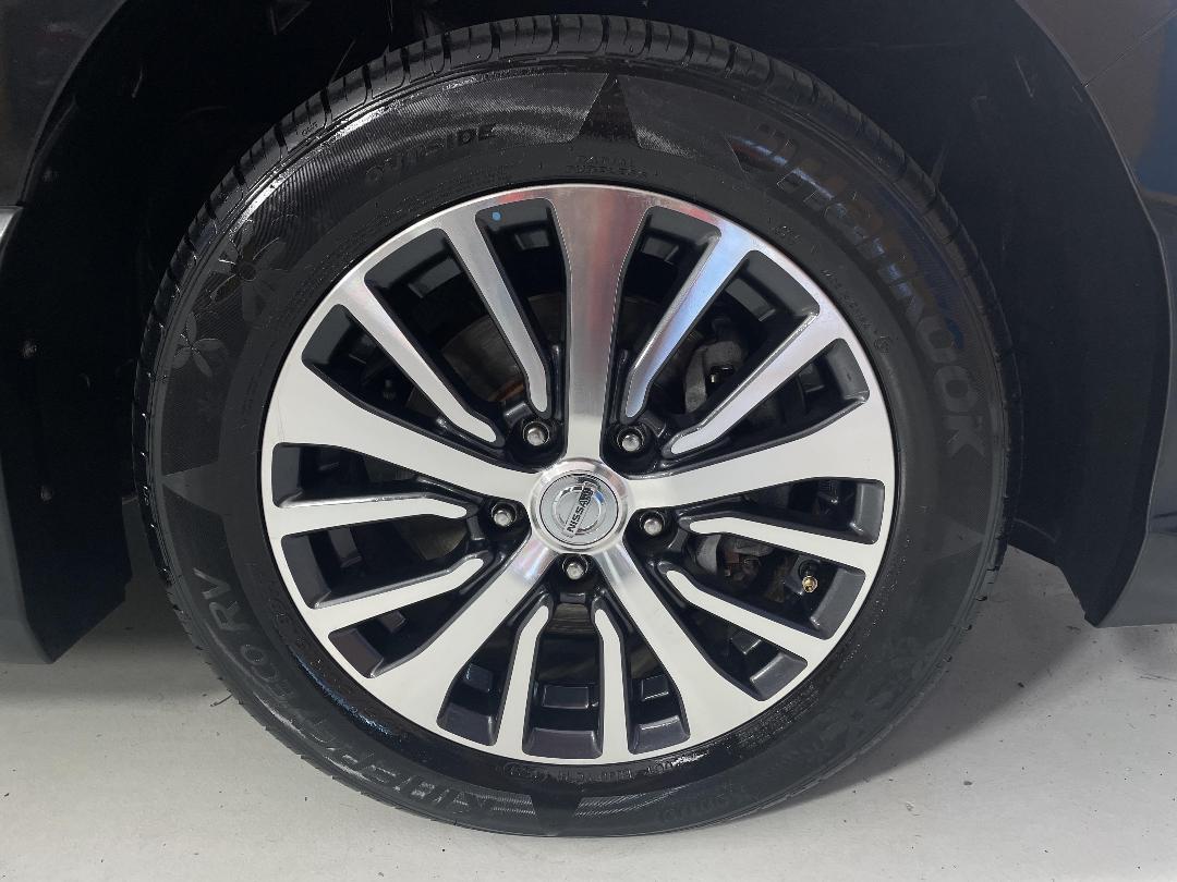 Photo '9' of Nissan Serena