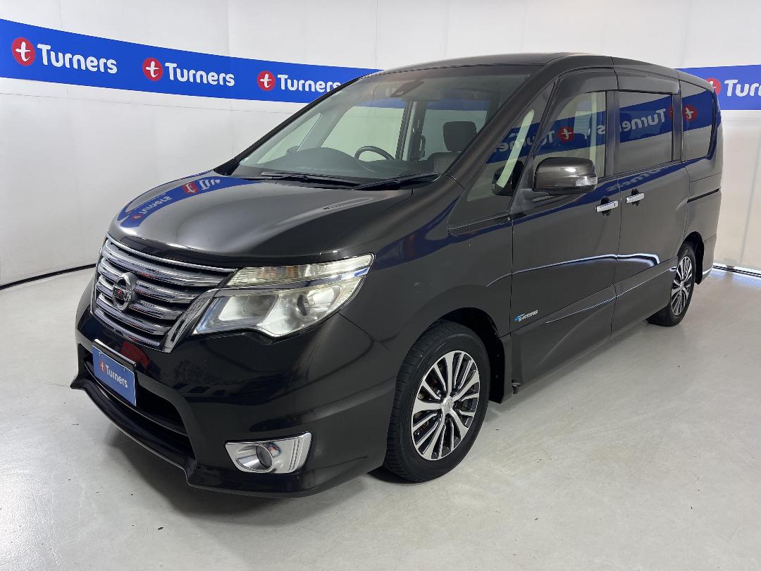 Photo '4' of Nissan Serena Photo '4' of Nissan Serena