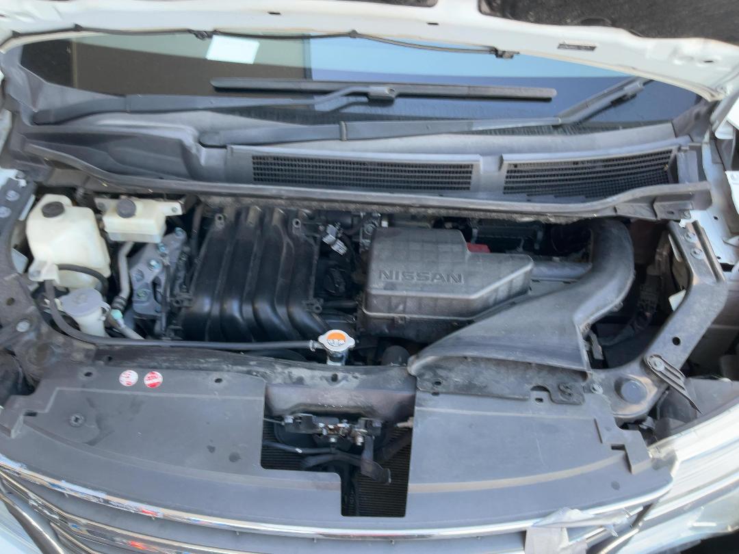 Photo '20' of Nissan Serena Photo '20' of Nissan Serena