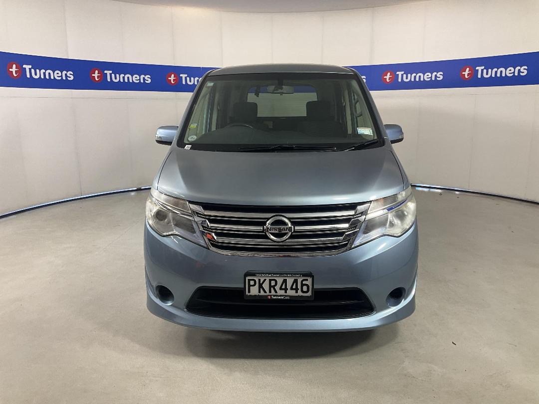 Photo '2' of Nissan Serena