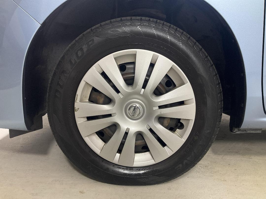 Photo '10' of Nissan Serena