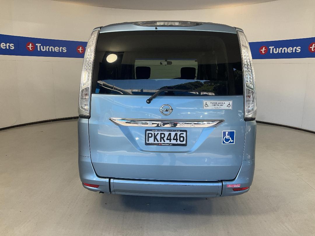 Photo '6' of Nissan Serena