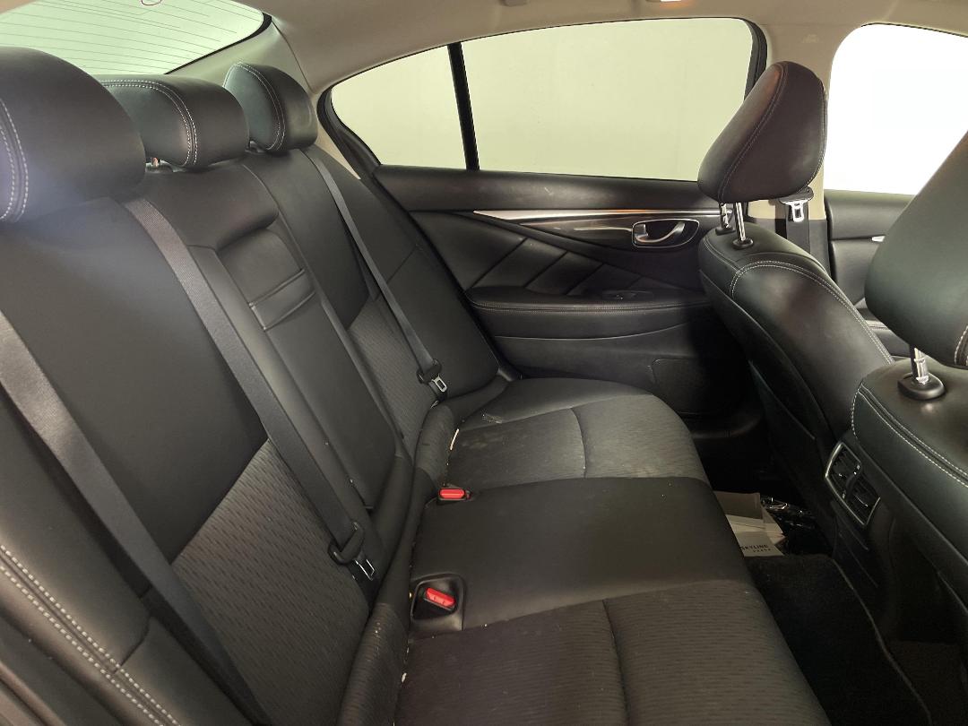 Photo '18' of Nissan Skyline Photo '18' of Nissan Skyline