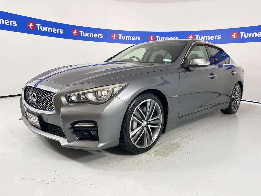 Photo '4' of Nissan Skyline