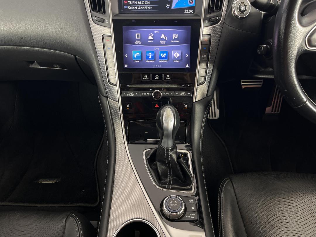 Photo '18' of Nissan Skyline