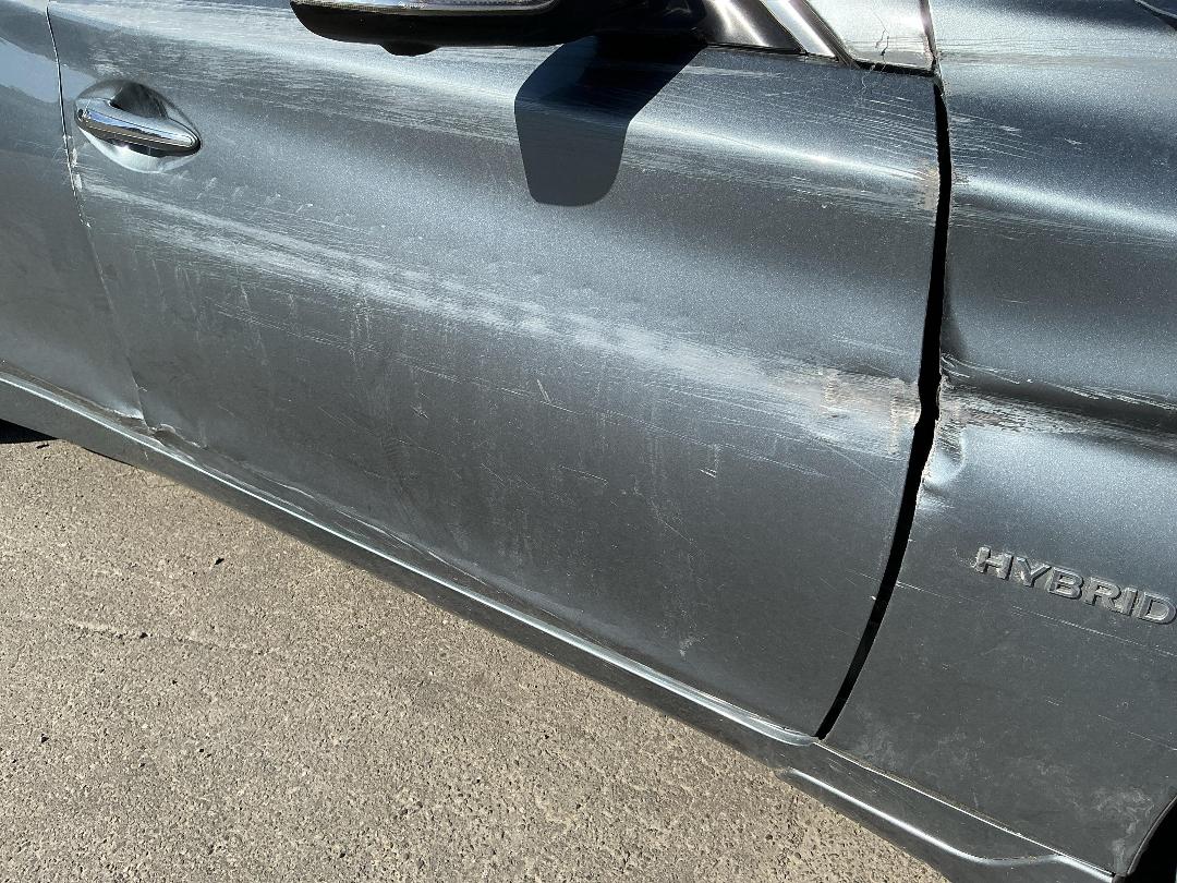 Photo '10' of Nissan Skyline 350GT Hybrid Photo '10' of Nissan Skyline 350GT Hybrid