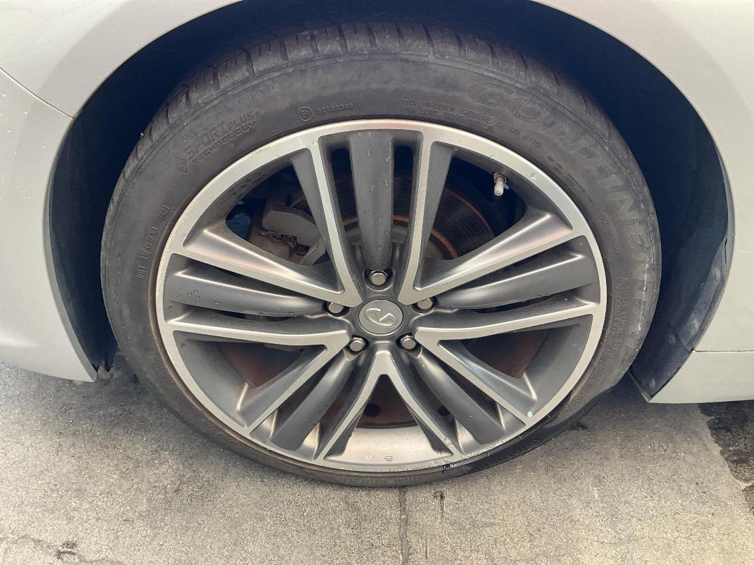 Photo '4' of Nissan Skyline 350GT Hybrid