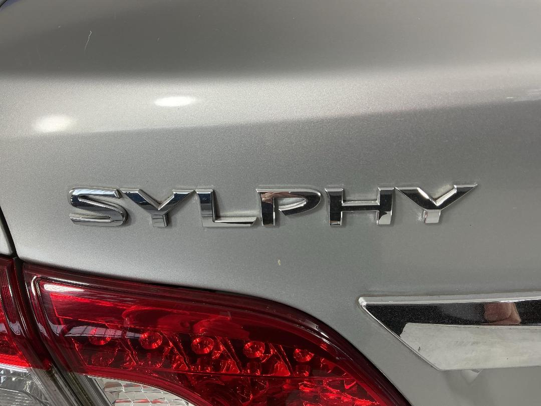 Photo '27' of Nissan Sylphy