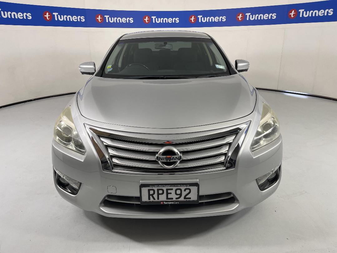 Photo '2' of Nissan Teana