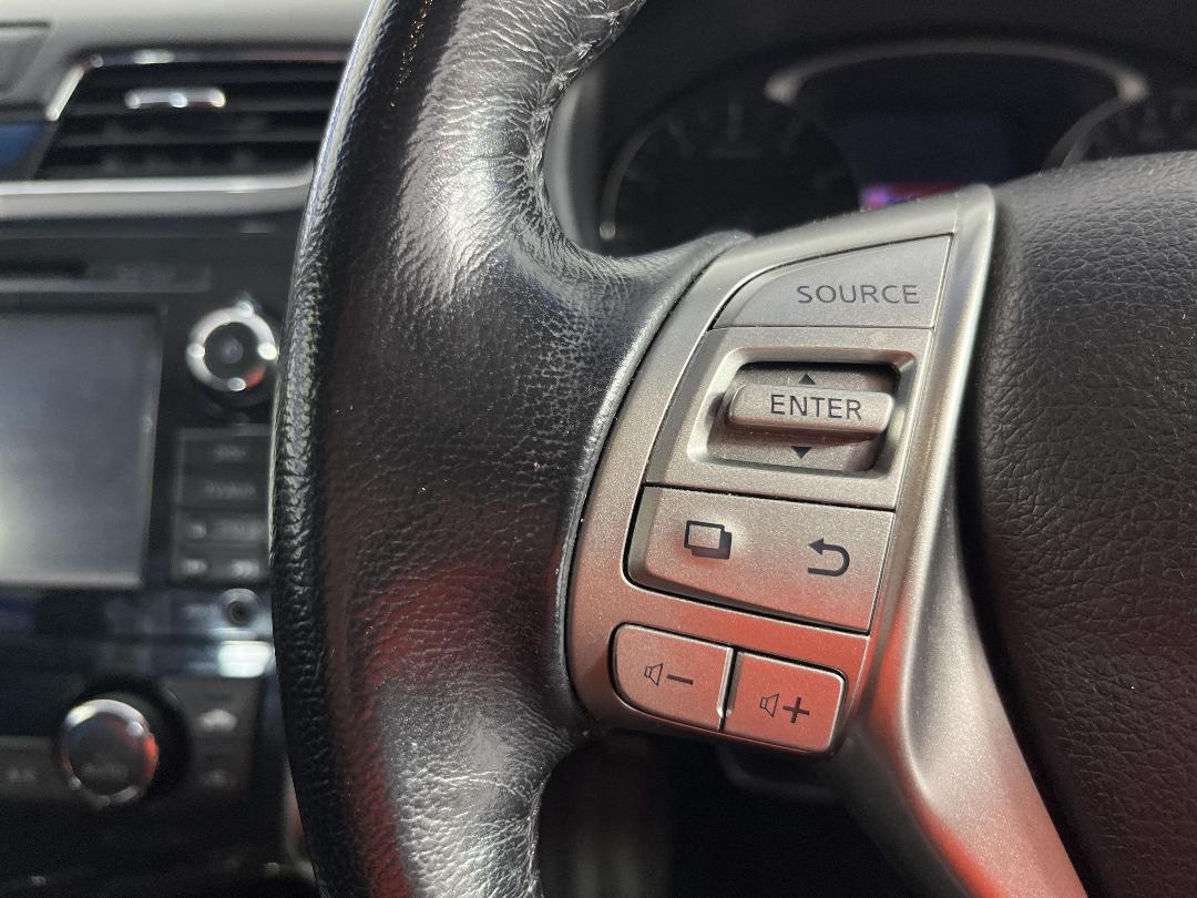 Photo '25' of Nissan Teana