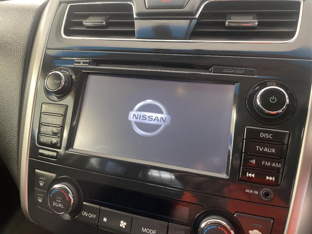 Photo '29' of Nissan Teana