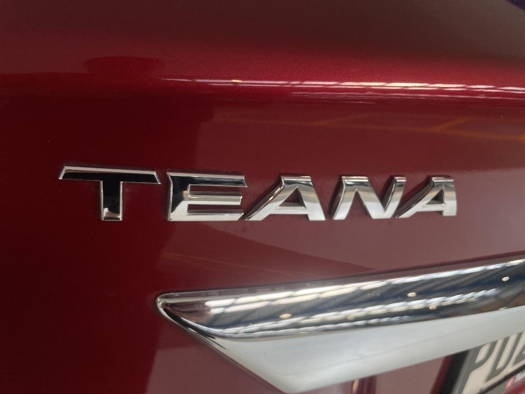 Photo '36' of Nissan Teana