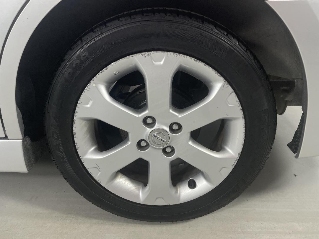 Photo '11' of Nissan Wingroad