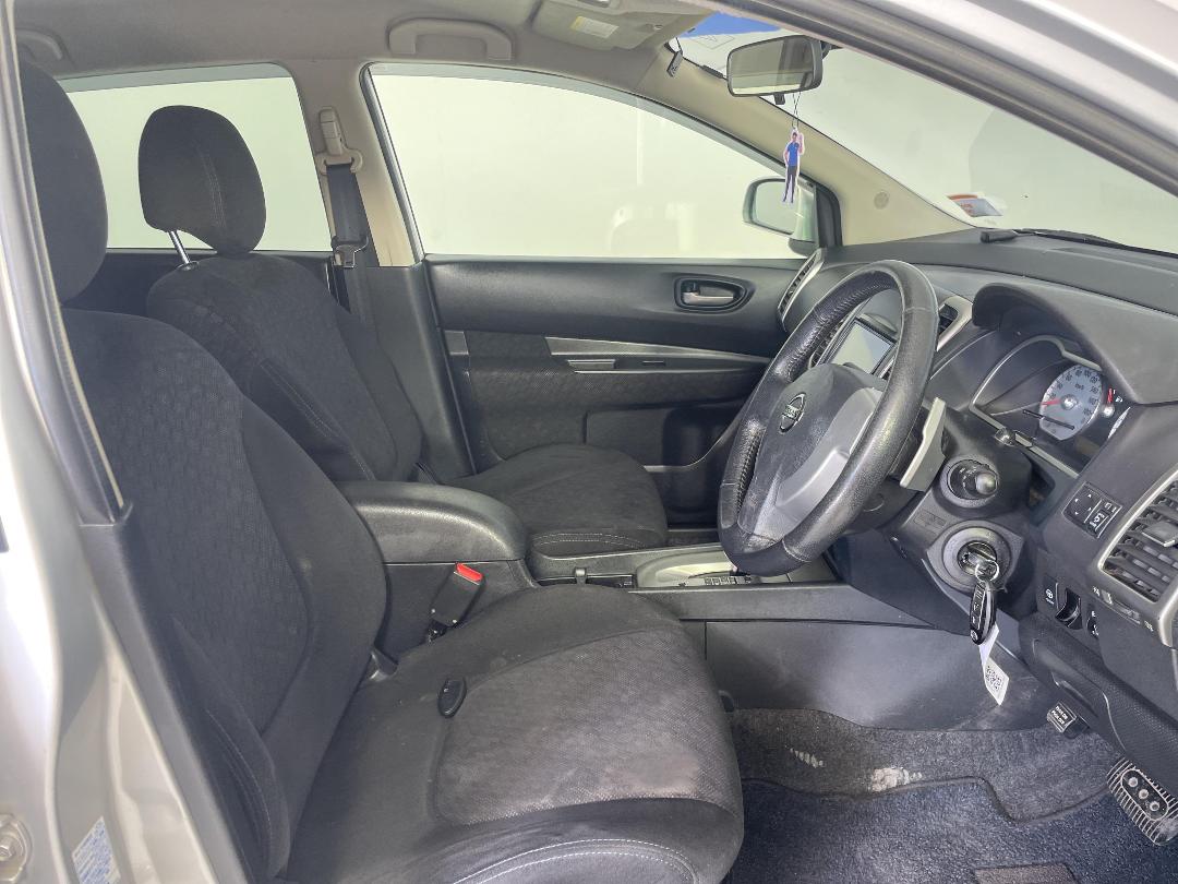 Photo '16' of Nissan Wingroad