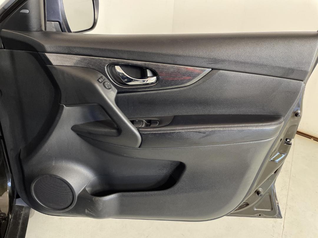 Photo '15' of Nissan X-Trail Photo '15' of Nissan X-Trail