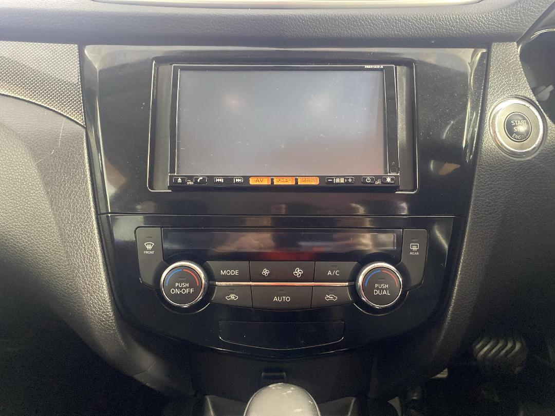 Photo '18' of Nissan X-Trail Photo '18' of Nissan X-Trail