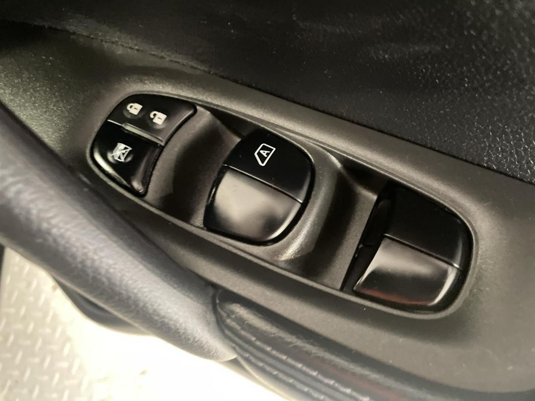 Photo '24' of Nissan X-Trail Photo '24' of Nissan X-Trail