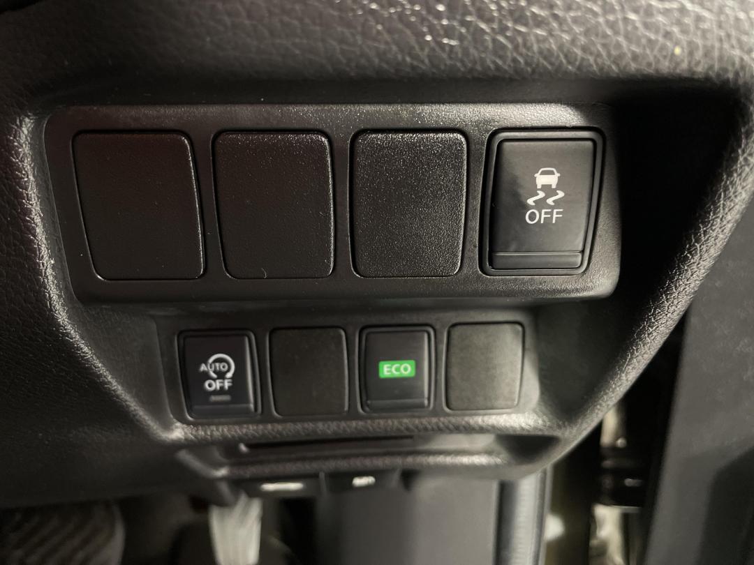 Photo '24' of Nissan X-Trail Photo '24' of Nissan X-Trail