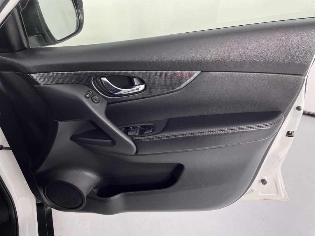 Photo '15' of Nissan X-Trail Photo '15' of Nissan X-Trail