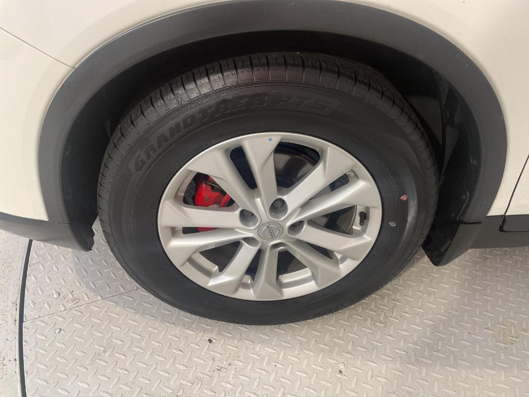 Photo '10' of Nissan X-Trail