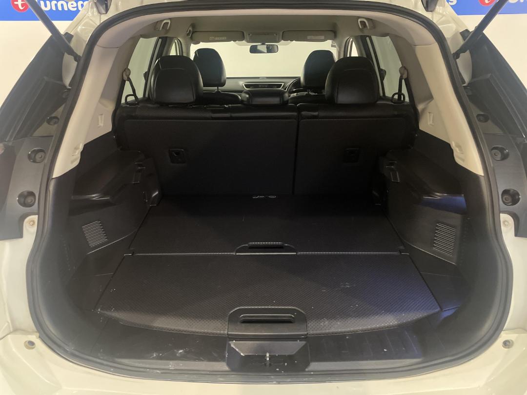 Photo '14' of Nissan X-Trail