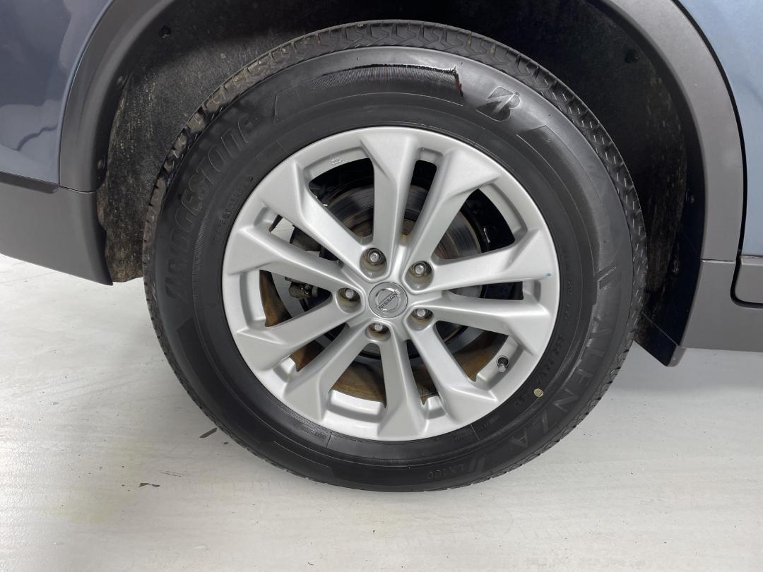 Photo '12' of Nissan X-Trail