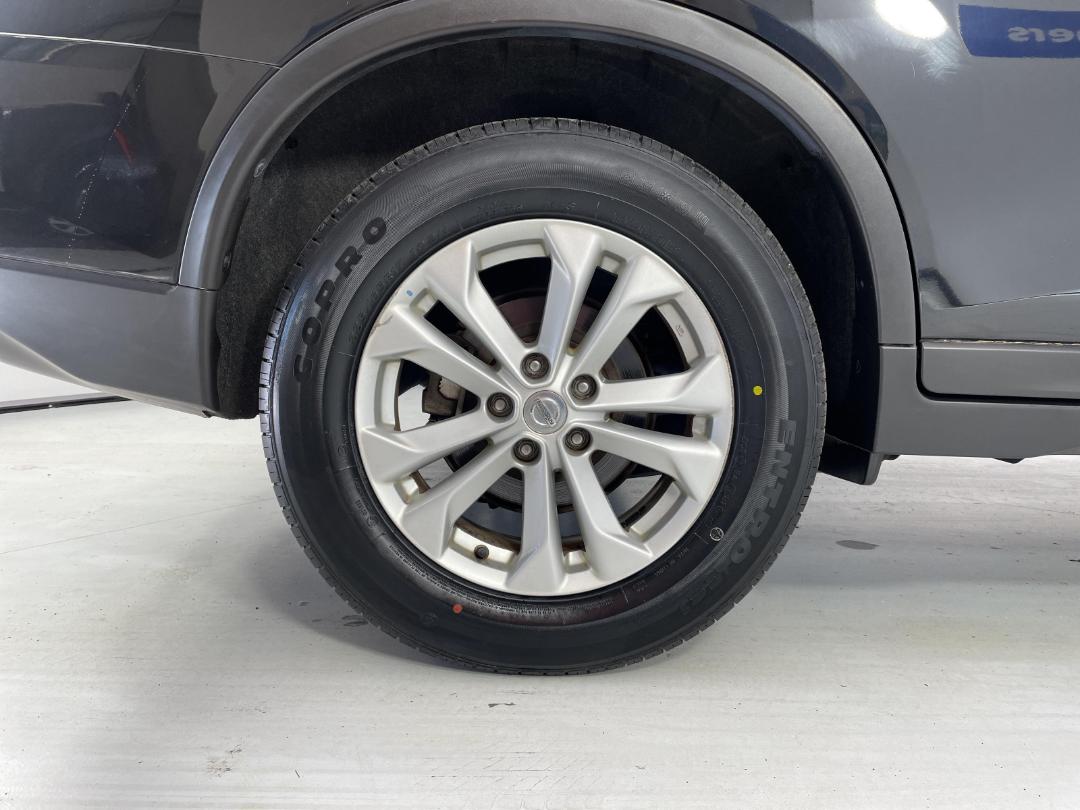 Photo '12' of Nissan X-Trail