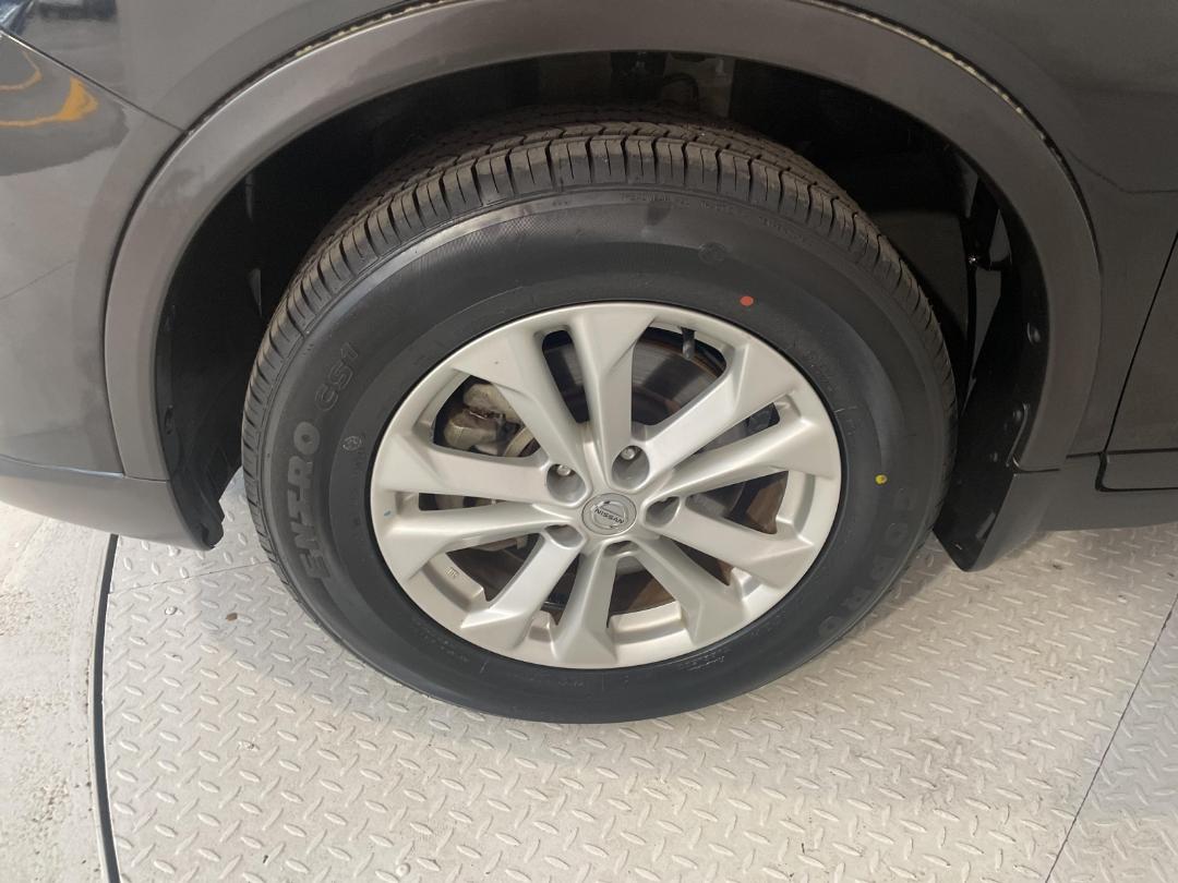 Photo '10' of Nissan X-Trail