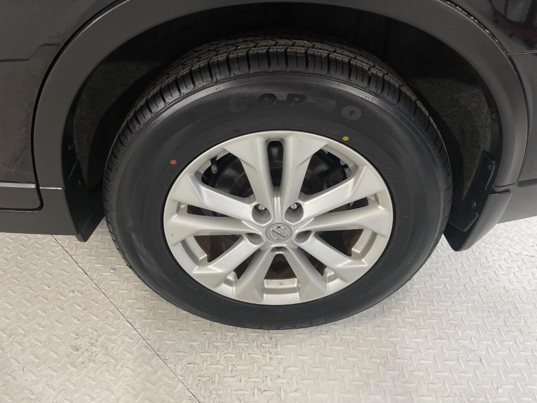 Photo '11' of Nissan X-Trail