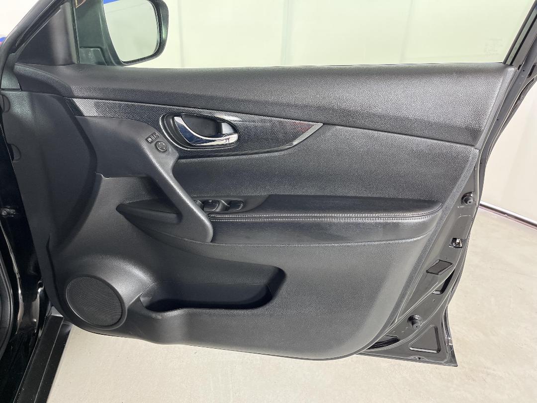 Photo '15' of Nissan X-Trail