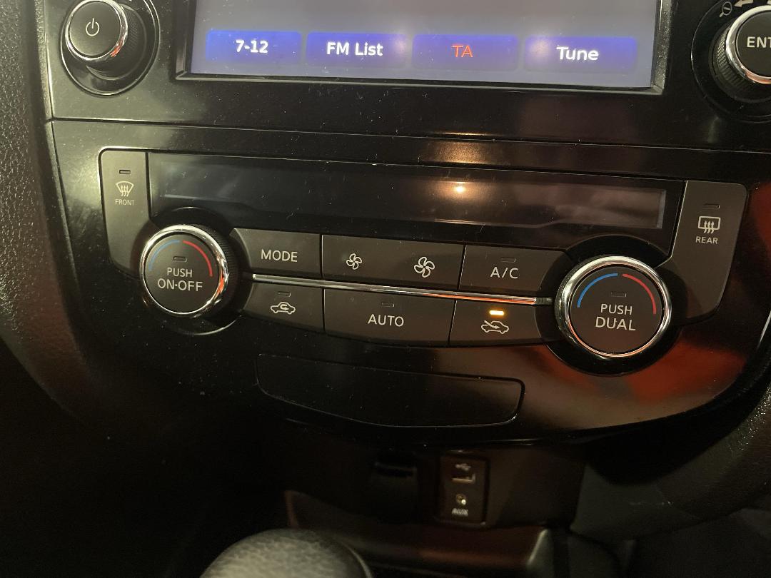 Photo '30' of Nissan X-Trail Photo '30' of Nissan X-Trail