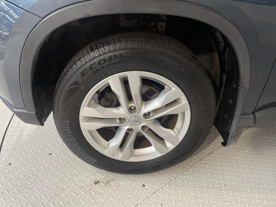 Photo '10' of Nissan X-Trail