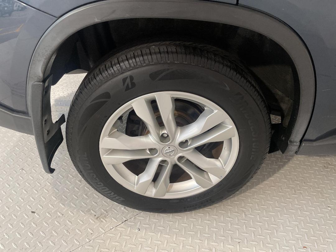 Photo '12' of Nissan X-Trail