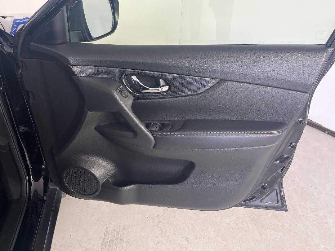 Photo '15' of Nissan X-Trail Photo '15' of Nissan X-Trail