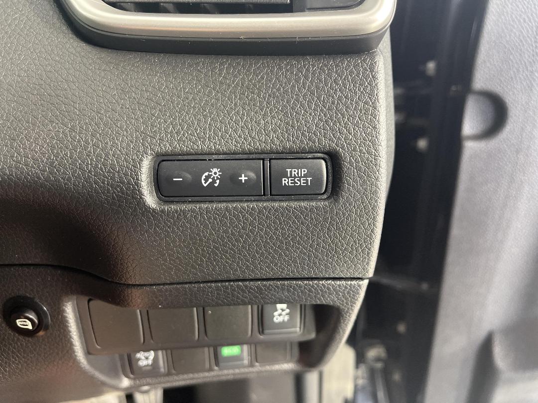 Photo '28' of Nissan X-Trail Photo '28' of Nissan X-Trail