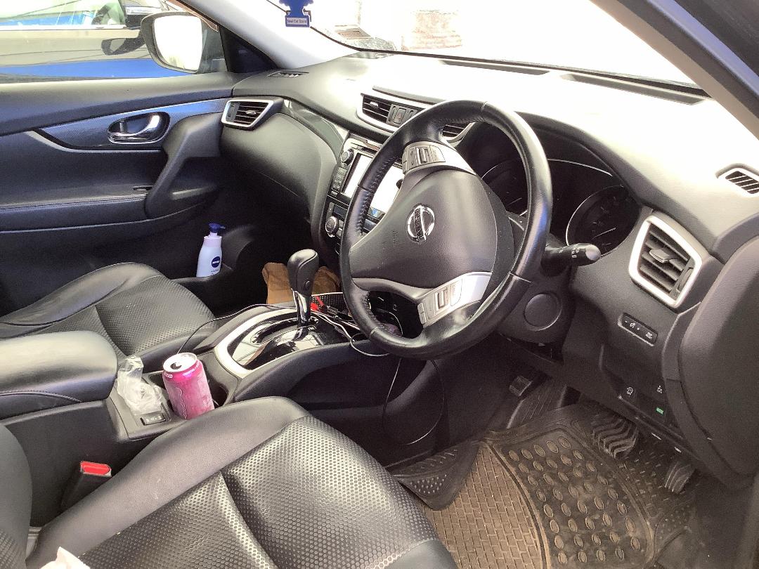 Photo '8' of Nissan X-Trail