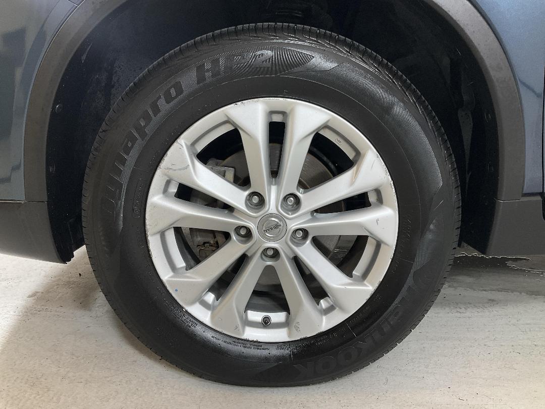 Photo '10' of Nissan X-Trail