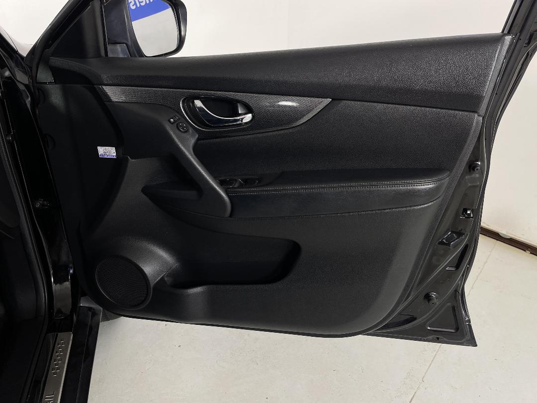 Photo '15' of Nissan X-Trail