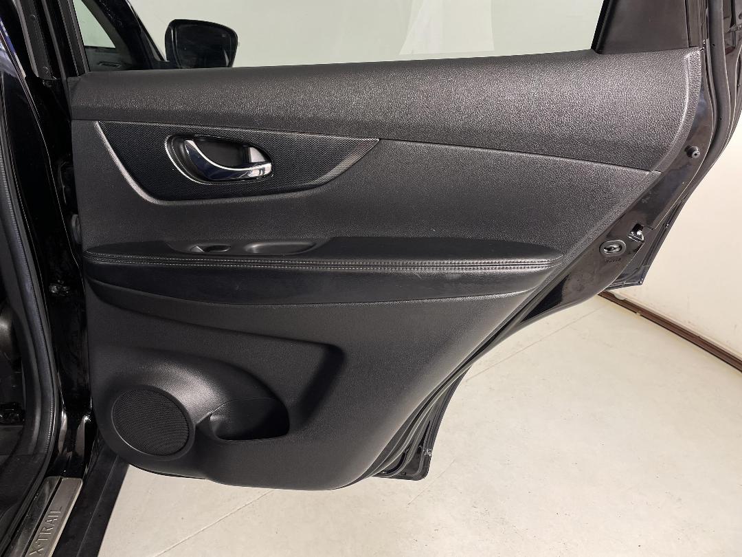 Photo '19' of Nissan X-Trail