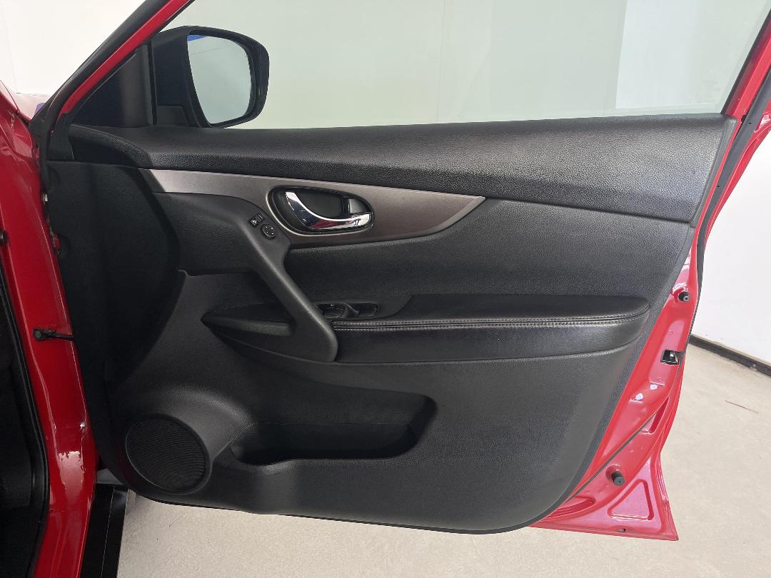 Photo '15' of Nissan X-Trail Photo '15' of Nissan X-Trail