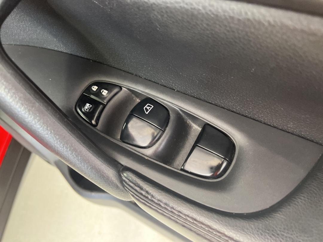 Photo '23' of Nissan X-Trail Photo '23' of Nissan X-Trail