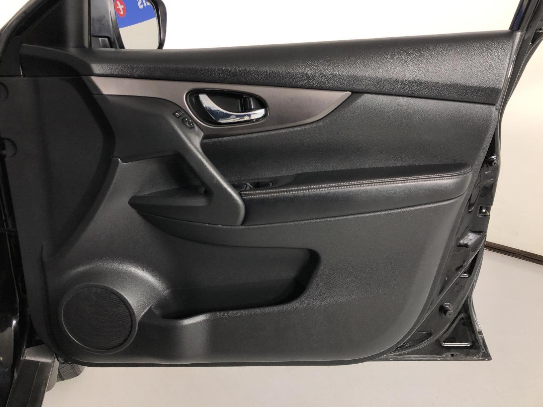 Photo '15' of Nissan X-Trail Photo '15' of Nissan X-Trail